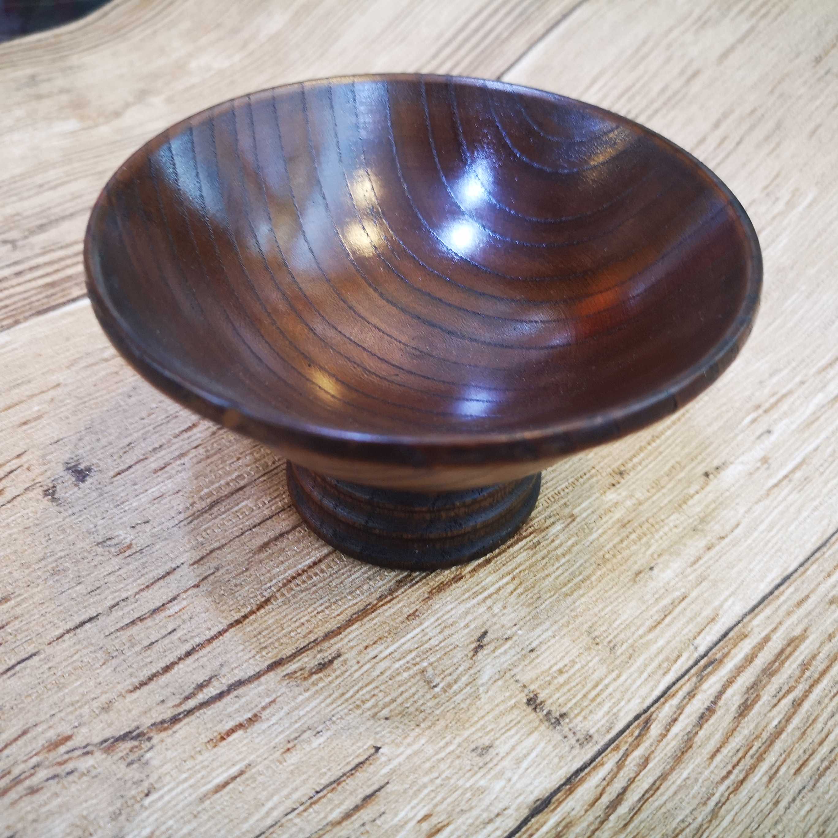 Japanese sushi puncture fittings decorated wooden plate high - foot wooden high - end saucer decoration