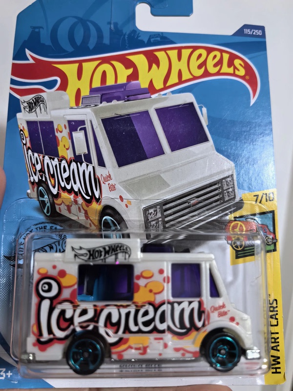 Hot Wheels Ice Cream Truck White Quick Bite Fast Food Truck 115 Exclusive Sale