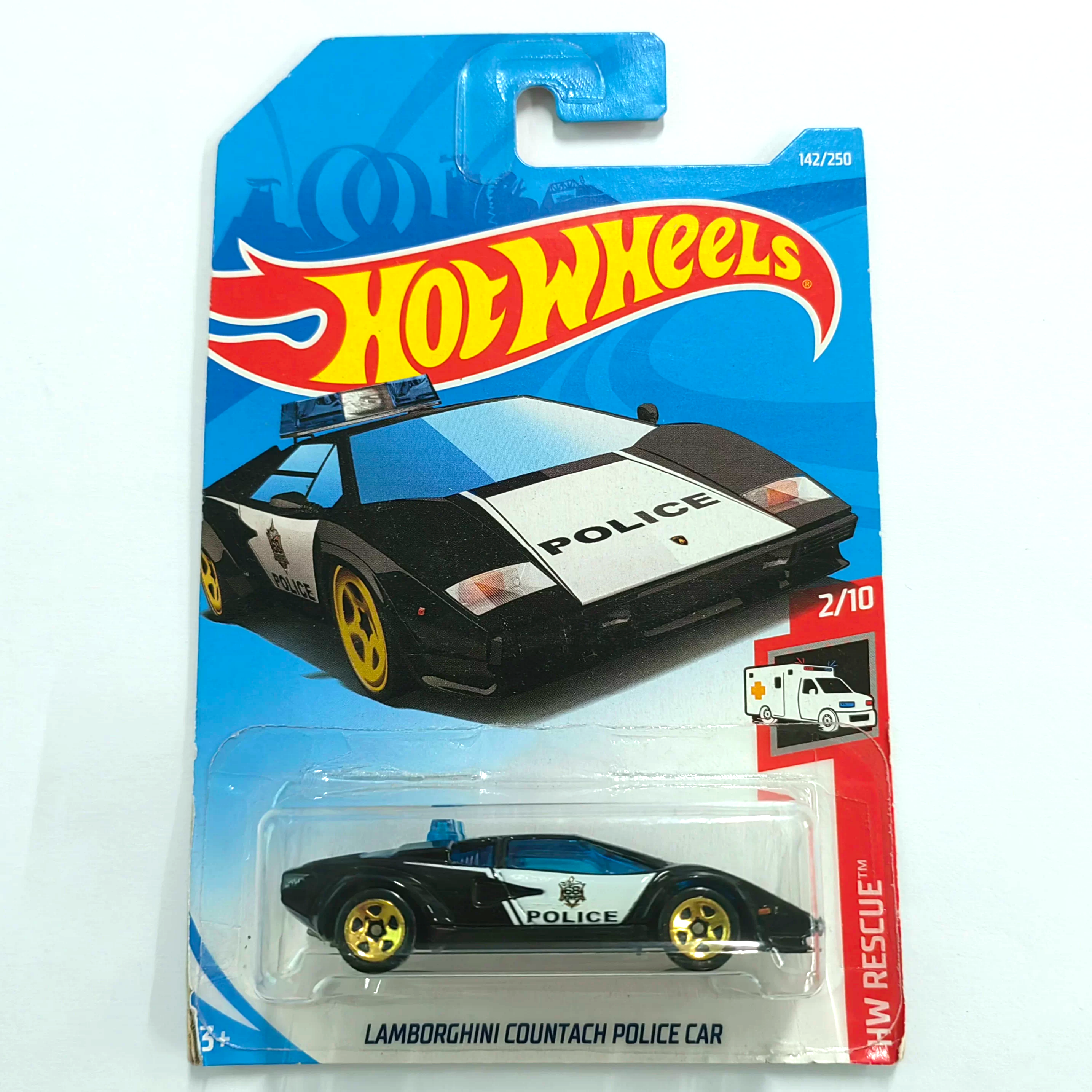 Nikon, sapfirli Hot Wheels, qora politsiya mashinasi