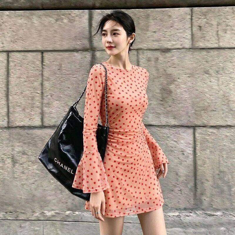 Gentle Orange Foundation Color Double-Layered Mesh Dress with Red Hearts, Flared Long Sleeves, Round Neck, Cinched Waist, and Pleated Short Skirt