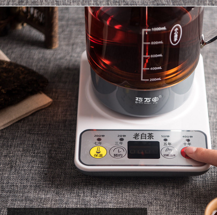 05 White Teapot_07.jpg