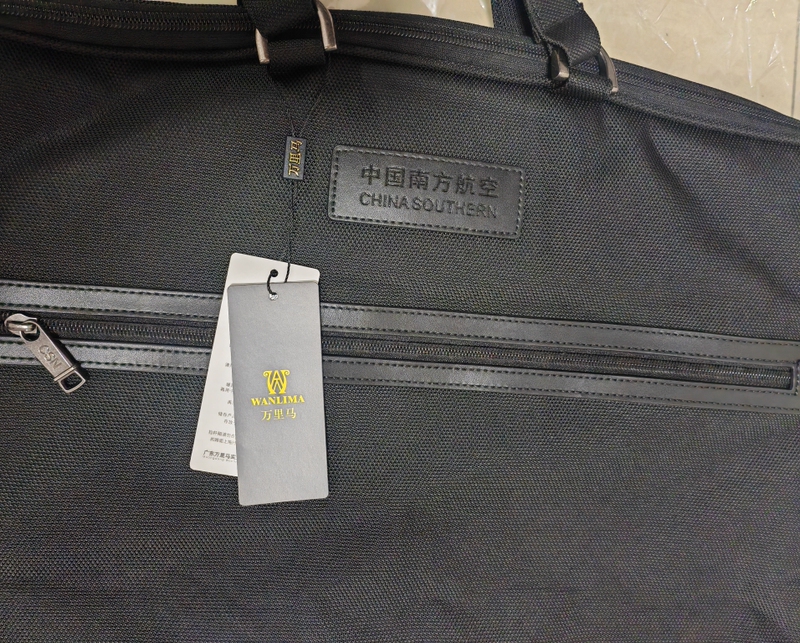 Brand New China Southern Airlines Pilot and Flight Attendant Overnight Bag