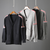 Collision Color Design Comeback Trend Autumn Winter New Korean Version Fashion V Neckline Sweater Sweater Jacket Male Tide