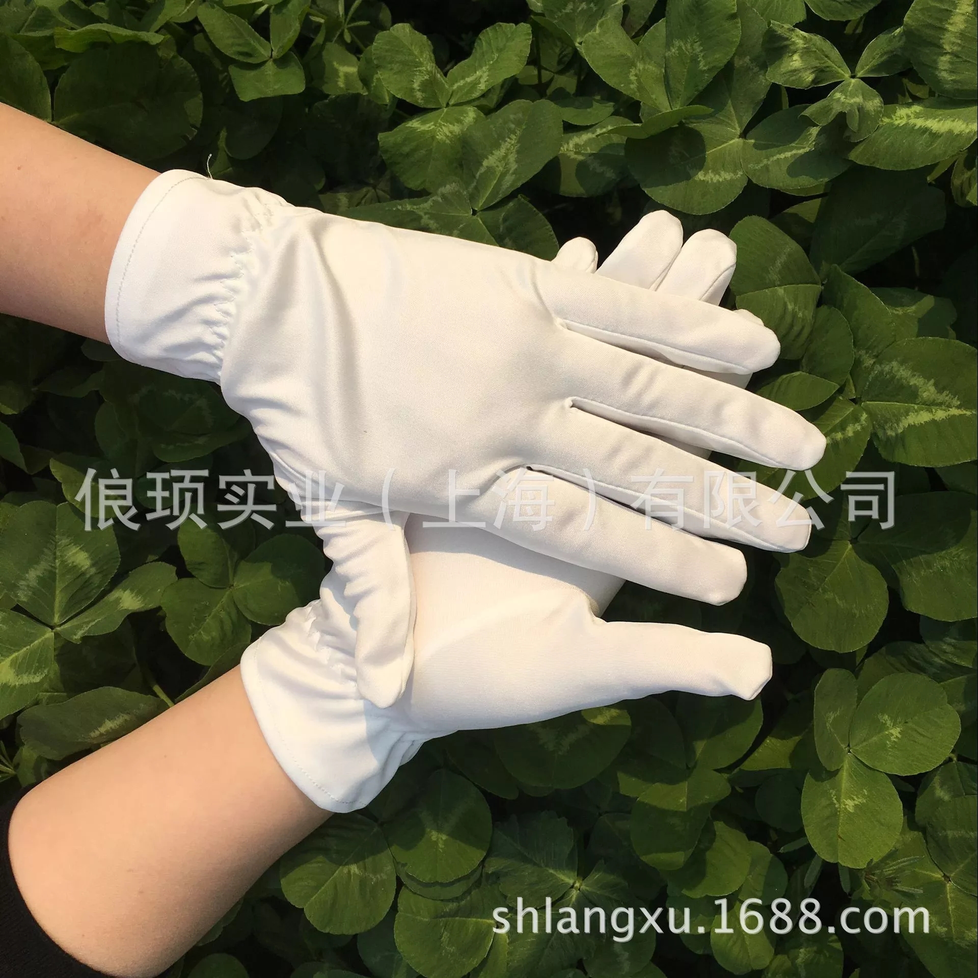 Microfiber dust-free cloth white gloves High-grade gift instrument jewelry text play pan bead clock watch performance workshop antique