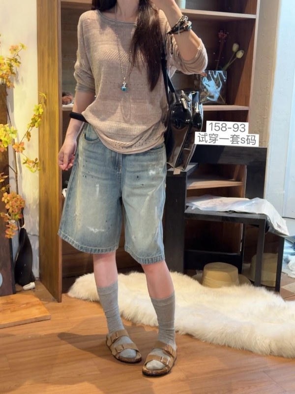 Miki.822 Mercerized Wool Hollow Knit Sweater + Splatter Ink Denim Shorts Dirty Pants Miki.822 Mercerized Wool Hollow Knit Sweater + Splatter Ink Denim Shorts Dirty Pants