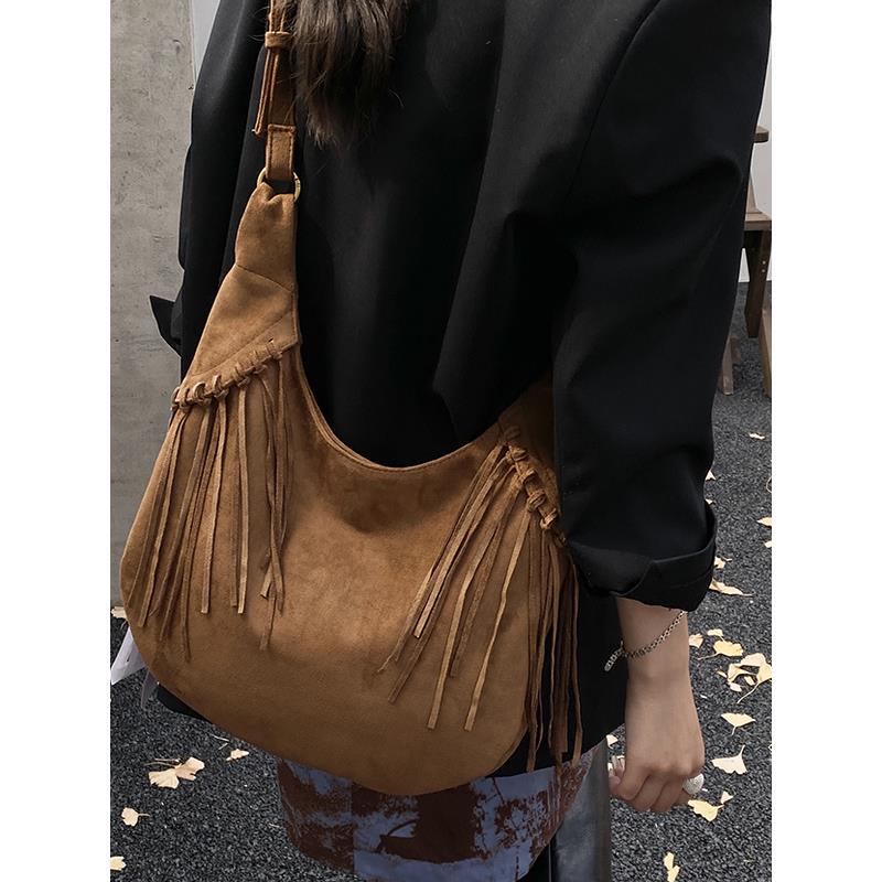 2025 Super Popular Bohemian Crossbody Bag for Women, New Autumn/Winter Large Capacity Tassel Suede Shoulder Bag Dumpling Bag 2025 Super Popular Bohemian Crossbody Bag for Women, New Autumn/Winter Large Capacity Tassel Suede Shoulder Bag Dumpling Bag