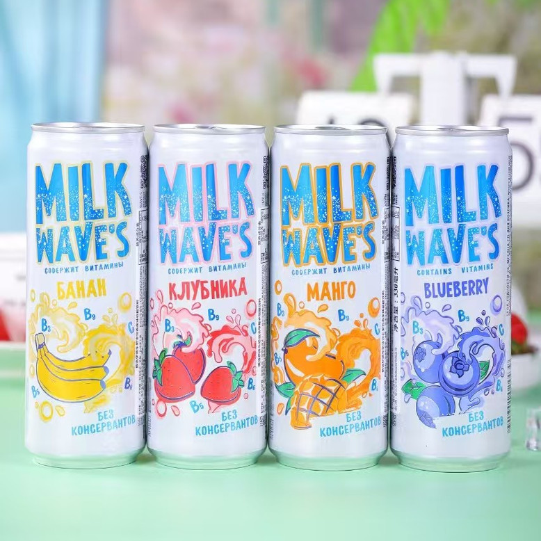 Russian Oreo Milk Wave Ice Cream with Strawberry, Banana, Blueberry, Blackberry, and Lychee Flavored Marshmallow Carbonated Drink