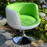 Белый внутри зеленого