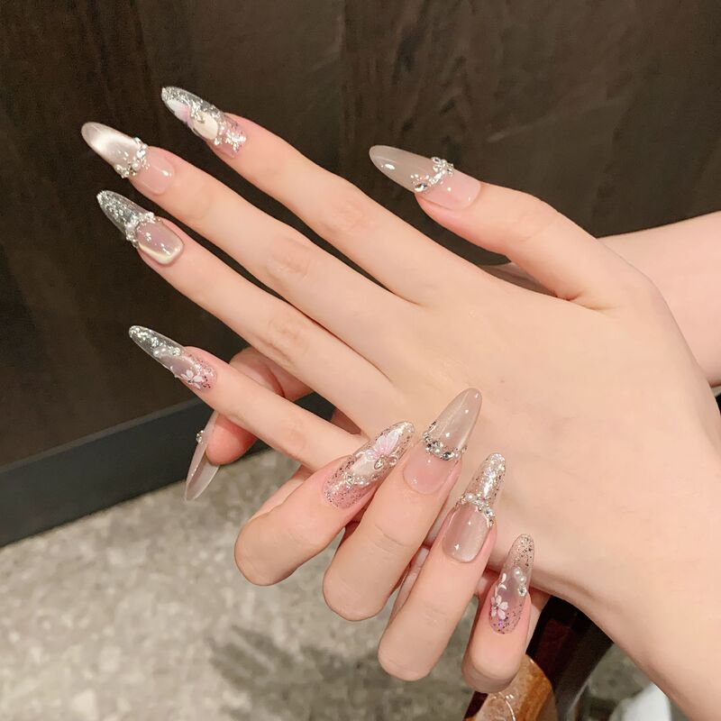 New Handmade Wearable Nails, Gentle and Girly, High-End Temperament, Pure Desire, Butterfly-Like Dreamy Cat-Eye Manicure, Luxurious Wedding Nails