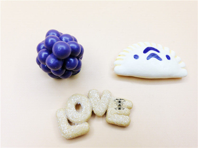 Japanese mini food and play capsule, photography props, grape dumplings, small desserts, cookies, ornaments, toys