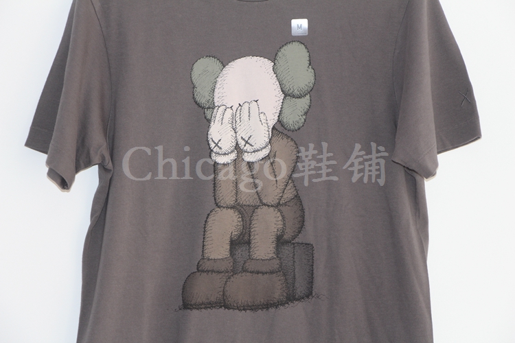 Tshirt de sport uniGenre UNIQLO Uniqlo x Kaws - Ref 465724 Image 17