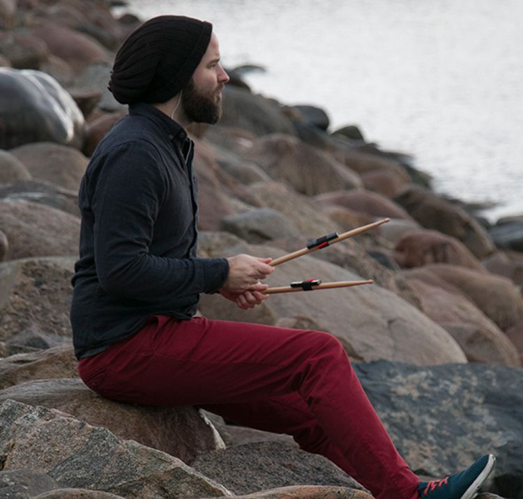 Freedrum electronic simulation of the virtual drumstick air drum