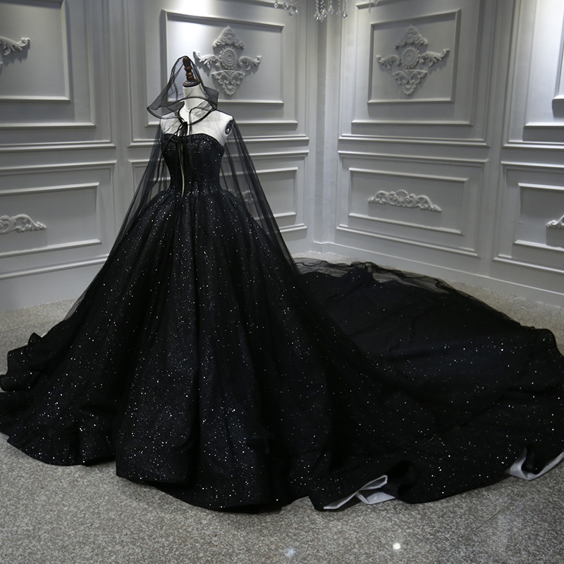 The Bride's Black Main Wedding Dress Has a Dark, Palace-Style Temperament, with a Long Train, Starry Sky Fantasy, Luxurious Model for the Autumn and Winter of 2022