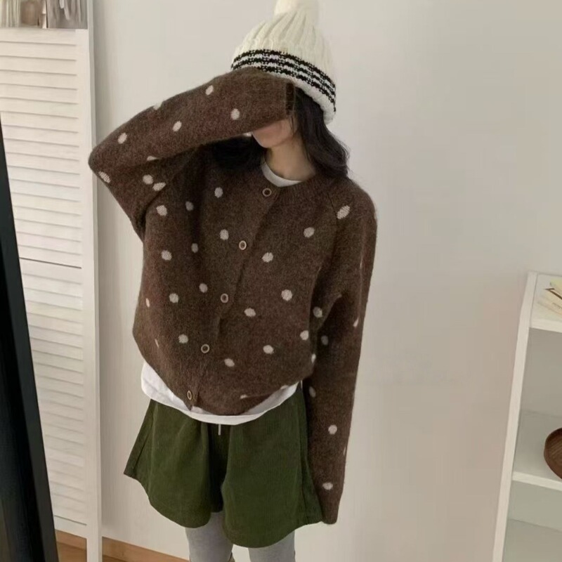 Korean-Style Polka Dot Round Neck Knitted Cardigan for Women, Stylish, Age-Reducing, Loose-Fitting, Soft and Lazy Style, Thickened Sweater Jacket