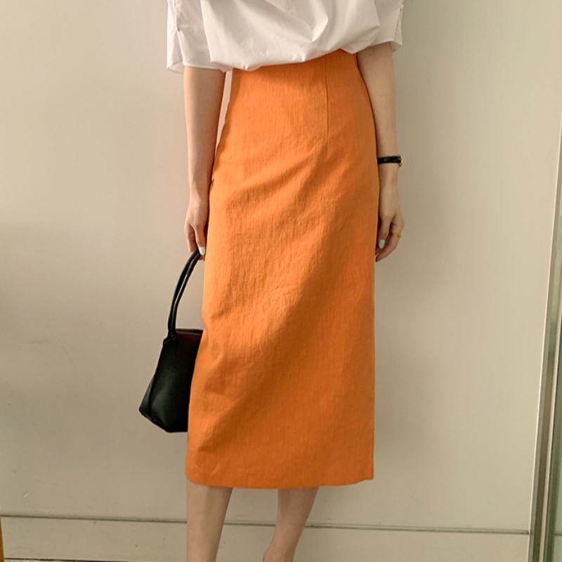 Women's Skirt, Early Spring New Style, Korean Version 2023, Design with Slit, A-Line Skirt, High Waist, Slimming, Complexion-Enhancing, Bodycon Skirt