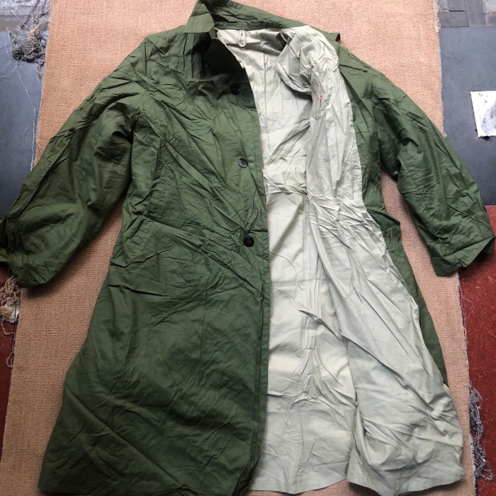 Old fashioned sanitary coat army green cloth surface cotton detachable liner long coat old and warm
