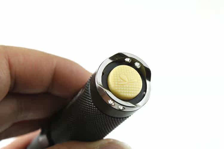 Зазор SKILHUNT IDEAL AA CREE LED 140 просвет яркий свет фонарик 1*AA skilhunt 