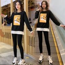 Maternity wear autumn small top 2022 new fashion mid-length fake two-piece sweet age-reducing Western-style sweater