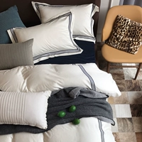Đơn giản phong cách Bắc Âu rắn màu thêu bốn mảnh cotton đồng bằng ánh sáng sang trọng 1.8m bộ đồ giường bằng vải bông - Bộ đồ giường bốn mảnh gối mền 2 trong 1