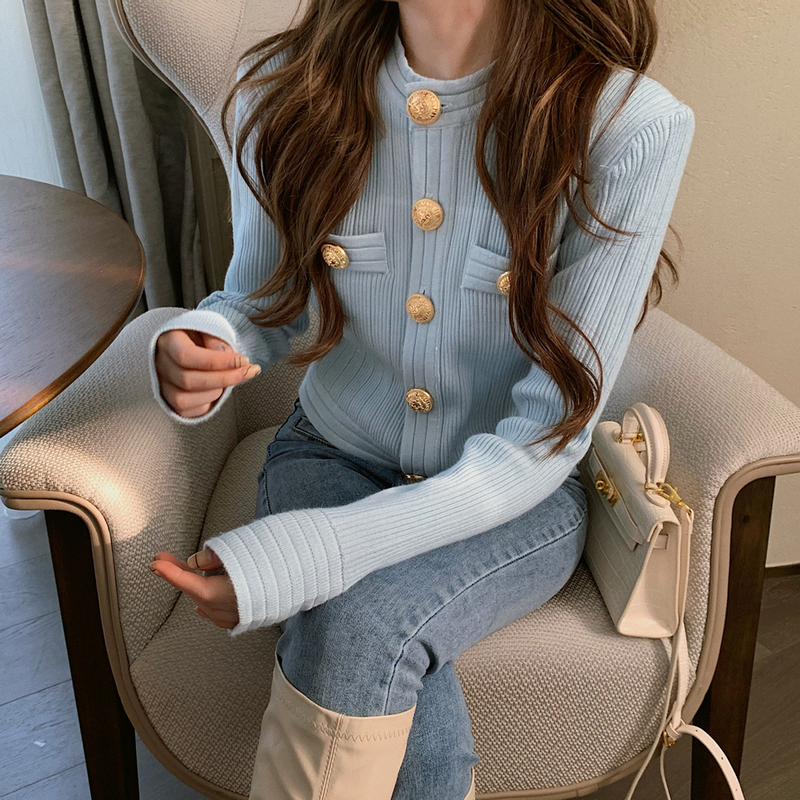 European Style Short Cardigan for Women with Metal Buttons, Autumn and Winter Knitwear, Half-High Collar, Slimming, Stylish and Versatile Sweater