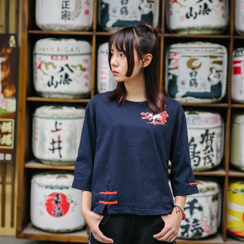[古怪舍]狐狸印花黑色宽松t恤女中袖纯棉短款秋个性学生日式和风