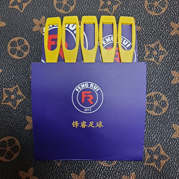 Frontal Rui Football Referee Equipment Record Sticker Pen Magic Tentmouth Whistle to cheer the red yellow card Chest Badge air pressure Tactical board