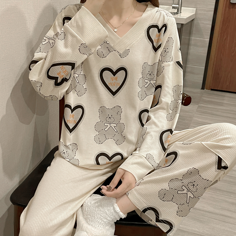 Pajamas spring and autumn women's cotton long-sleeved 2022 new comfortable love bear simple net red popular home wear suit