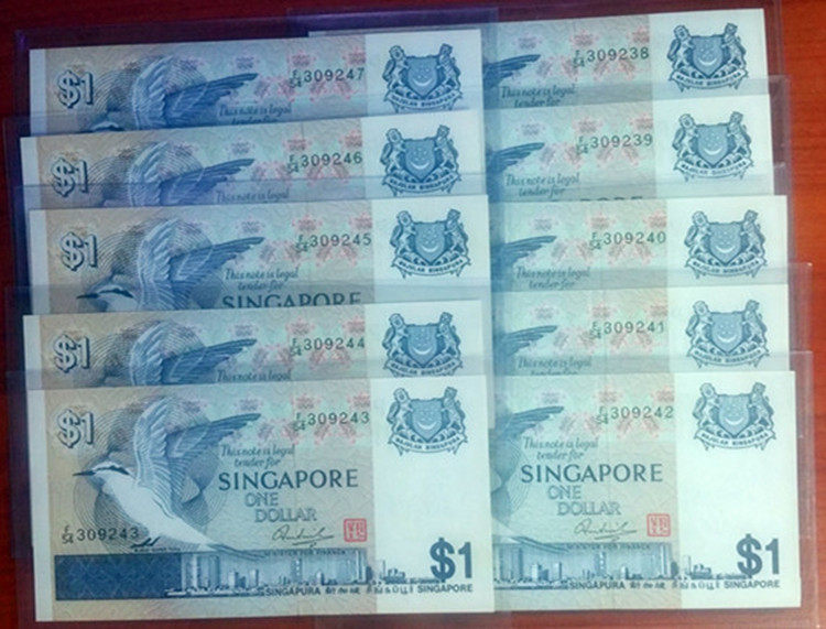 Singapore Second Edition Bird Edition One Dollar Note 10 serial numbers (10 straight lines) Xi Shao New