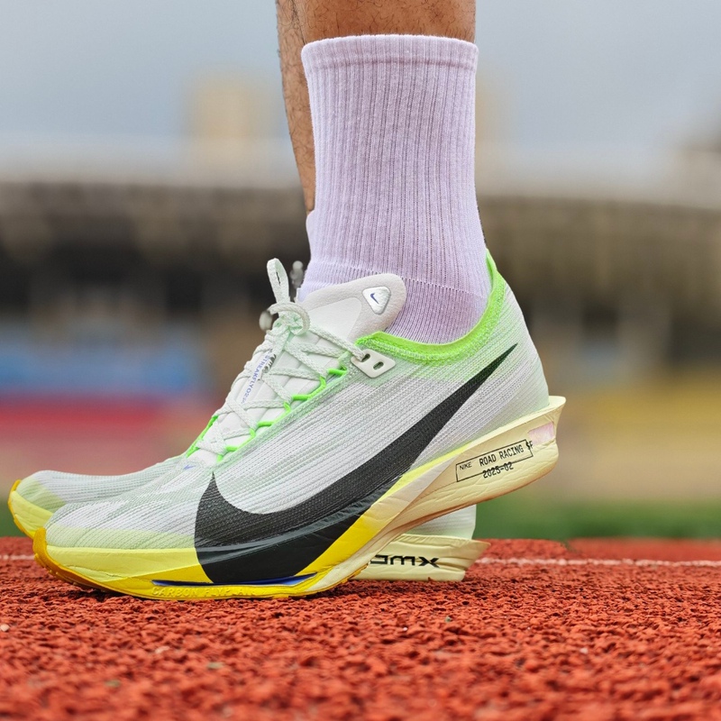 Nike Streakfly 2 Men's Green Fashionable, Versatile, Comfortable, Lightweight and Resilient Running Shoes Hf6416-300 Nike Streakfly 2 Men's Green Fashionable, Versatile, Comfortable, Lightweight and Resilient Running Shoes Hf6416-300
