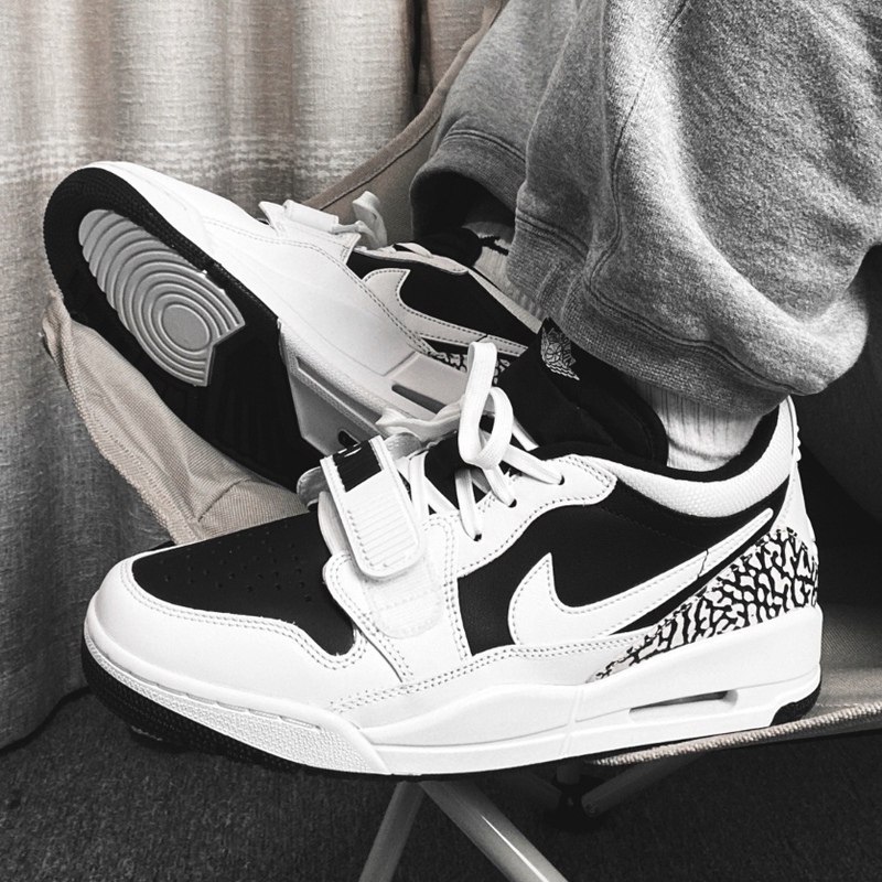 Jordan Legacy 312 Unisex White and Black Comfortable Low-Top Retro Basketball Shoes Cd7069-111 Jordan Legacy 312 Unisex White and Black Comfortable Low-Top Retro Basketball Shoes Cd7069-111