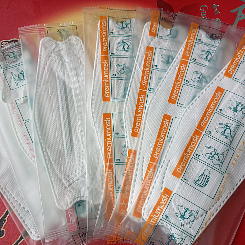 30个透气不刮痛立体KN95口罩优质无纺布口罩成人儿童防护灰粉尘