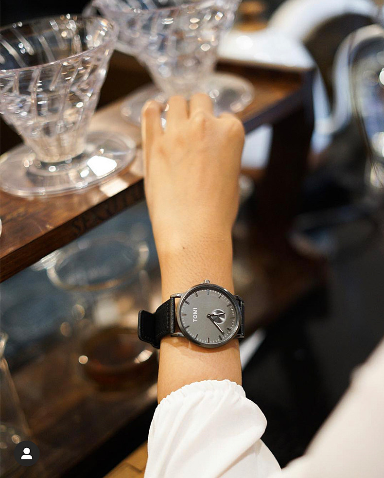 Quartz Watch For Men And Women With Leather Strap And Second Plate_voghion.com