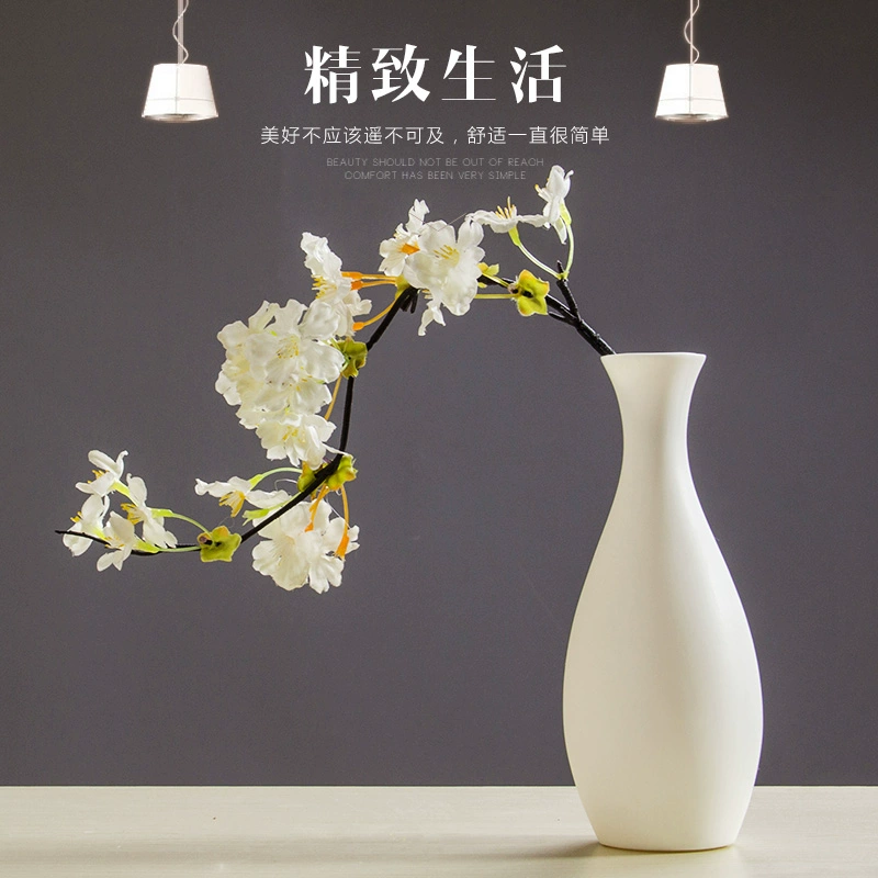 Bình hoa trang trí phòng khách cắm hoa thời trang trắng văn học bình hoa khô hoa gypsophila bình hoa phụ kiện nhà - Vase / Bồn hoa & Kệ