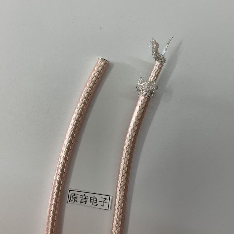 The outer diameter of the single-core signal line in the Teflon silver-plated machine is about 3 3mm, and the single-core earphone cable in the double-layer shielded mesh