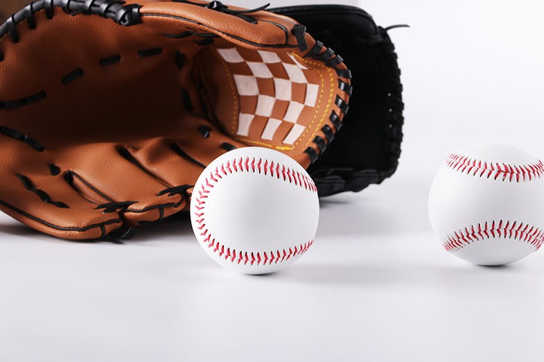 Bóng chày số 9 mềm và cứng rắn softball đồ dùng học tập tiểu học người mới bắt đầu sử dụng bóng trò chơi đào tạo để chơi bóng chày mũ bóng chày mlb	