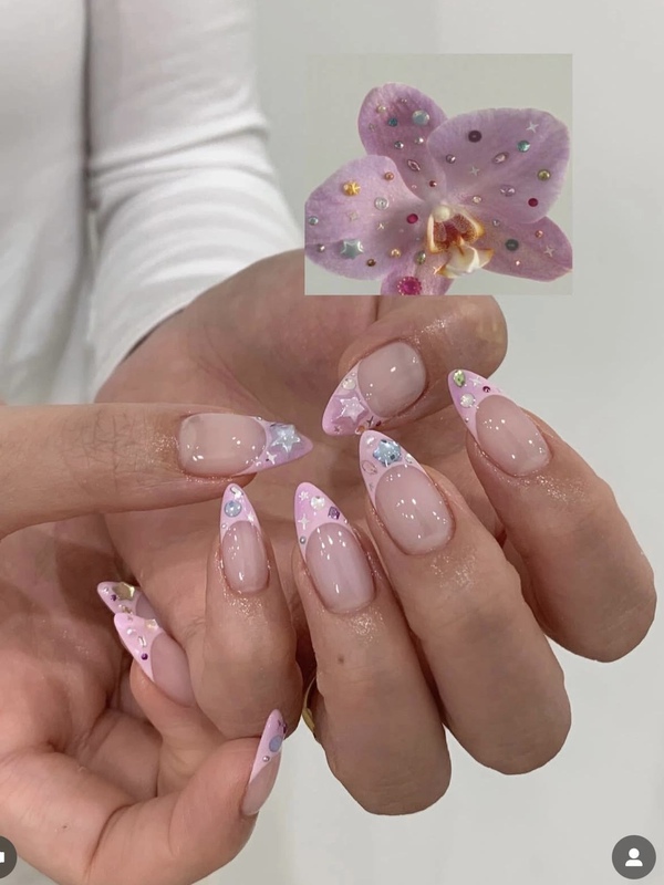Ugg Hot Girl Nail Tips "Sanderbe" New Sweet and Spicy Barbie Pink French Style with Colorful Rhinestones, Instagram-Worthy, Brightens Skin Tone, Asian Hot Girl Style