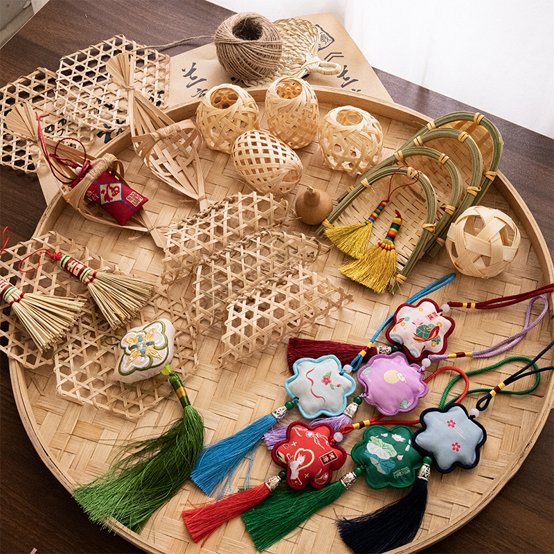 Dragon Boat Festival Bamboo Basket, Bamboo Fan, Mugwort Bouquet, Handmade DIY Materials, Gift Decoration Accessories, Sachet Hanging Ornaments Dragon Boat Festival Bamboo Basket, Bamboo Fan, Mugwort Bouquet, Handmade DIY Materials, Gift Decoration Accessories, Sachet Hanging Ornaments