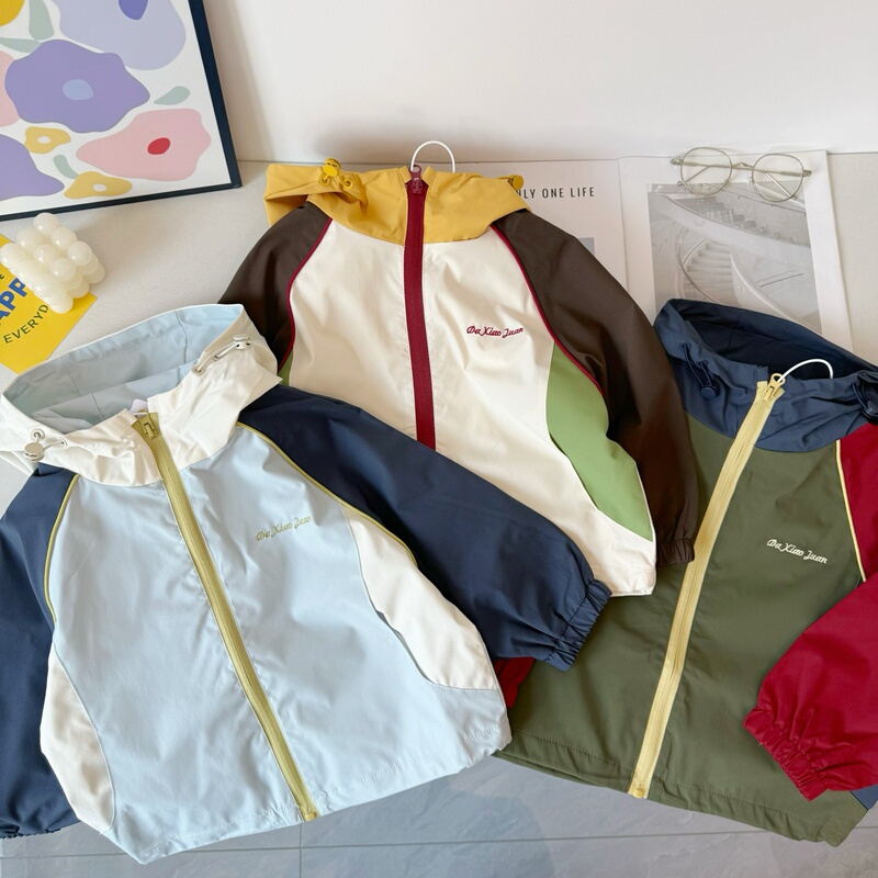Children's Jacket ~ New Autumn Style Boys' Color-Blocked Stylish Hooded Zip-Up Shirt Baby Windproof Top Trendy Children's Jacket ~ New Autumn Style Boys' Color-Blocked Stylish Hooded Zip-Up Shirt Baby Windproof Top Trendy