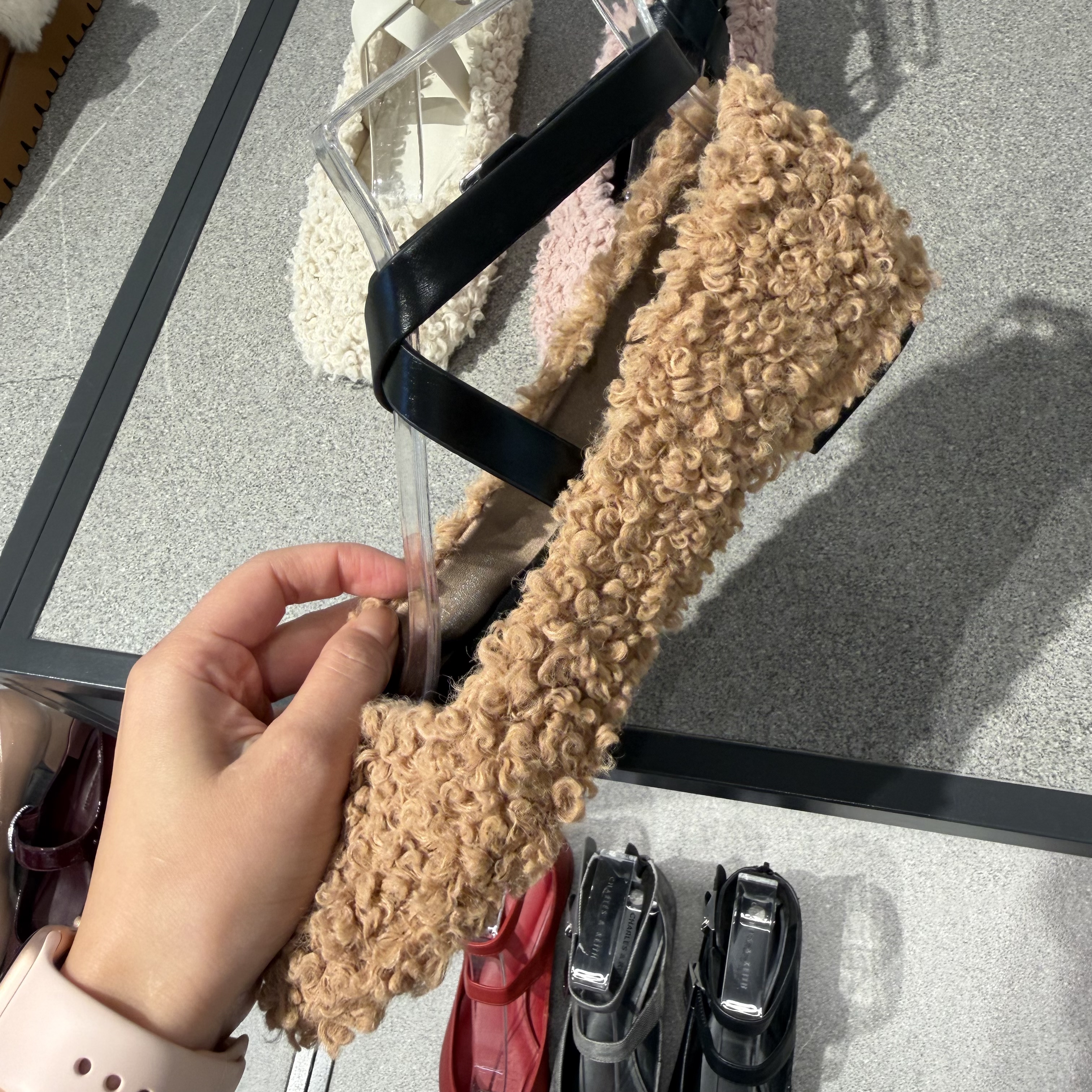 CHARLES&KEITH 专柜正品新款女士平底绑带毛绒单鞋70900496-1