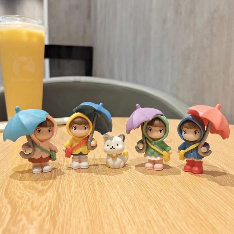 Cute Cartoon Desktop Umbrella-Holding Character Figurine ins Creative Office Healing Decoration Micro Landscape