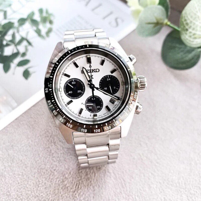 National Warranty Seiko Panda Daytona Solar Power Three-Eye Chronograph Sapphire Waterproof Men's Watch Ssc813P1 National Warranty Seiko Panda Daytona Solar Power Three-Eye Chronograph Sapphire Waterproof Men's Watch Ssc813P1