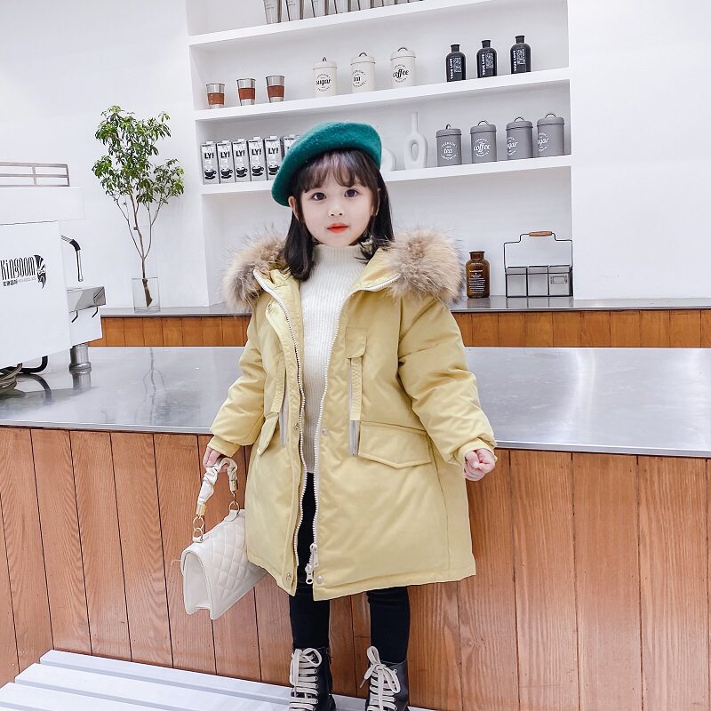 Anti-season halal barn girl sent to overcome female baby mid-length version of large fur collar down jacket for children's winter clothing for girls in the middle of the year