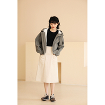 Miss Hateeth Miss Chen Ai Jiashian wearing bi preparation for small crowdfold retro Nordic wind display slim and high waist milk white lamp core suede half skirt
