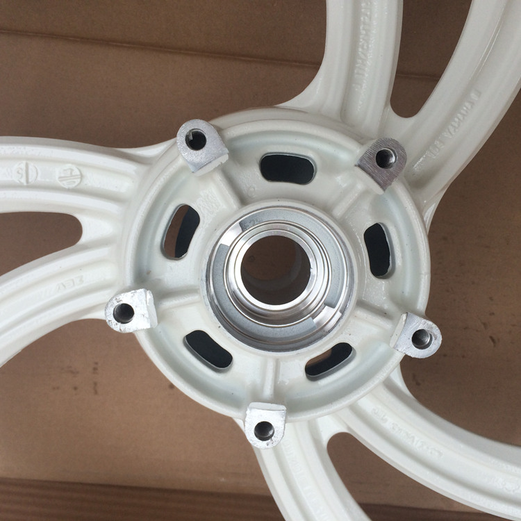 Áp dụng cho việc xây dựng Yamaha bay tới YS250 bánh trước vành trước bánh trước nhôm trắng - Vành xe máy vành xe exciter 150