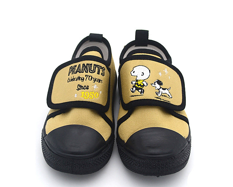 Snoopy cartoon children canvas shoes soft soled kindergarten indoor shoes non-slip kick breathable light