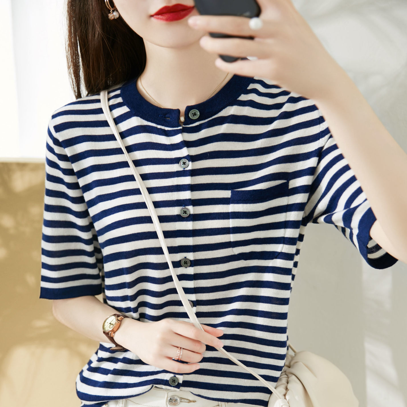 Thin short-sleeved sweater women's 2021 summer new loose thin black and white striped sea soul shirt T-shirt top