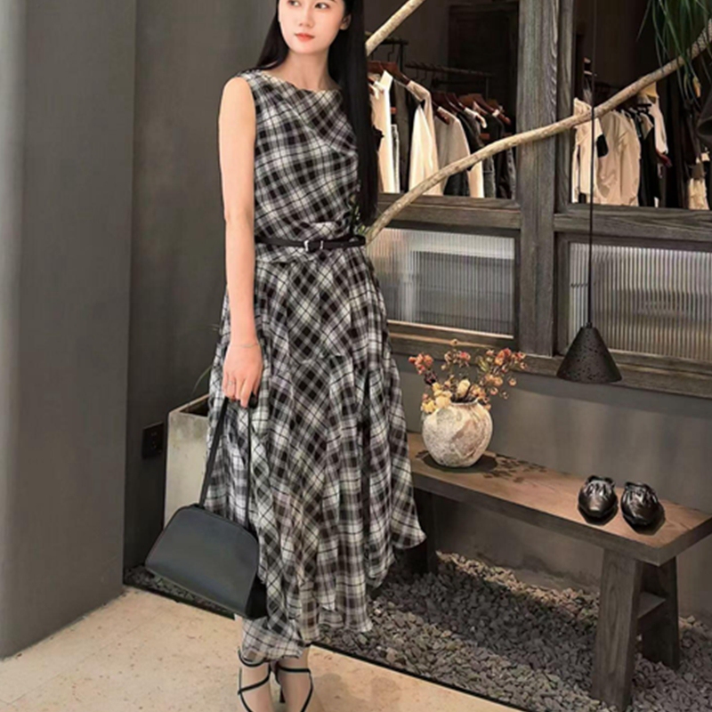 Ainos Wind Qing 2026 Summer French Retro Plaid Sleeveless Dress Women's Waist-Cinching Asymmetrical Neck Belt Long Dress 2122