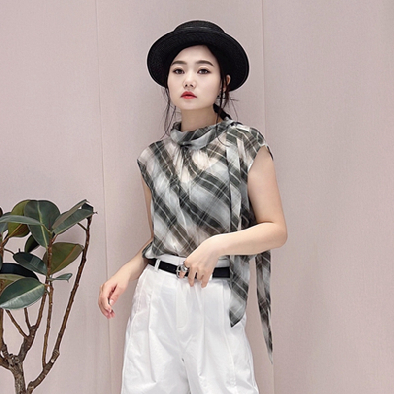 Ainos Wind Qing 2026 Summer French Retro Plaid Sleeveless Shirt for Women, Summer Turn-Down Collar Versatile Commuting Top 6935 Ainos Wind Qing 2026 Summer French Retro Plaid Sleeveless Shirt for Women, Summer Turn-Down Collar Versatile Commuting Top 6935