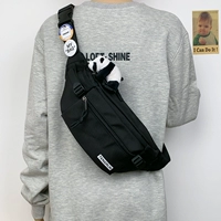 Черный отправляет два значка+панды