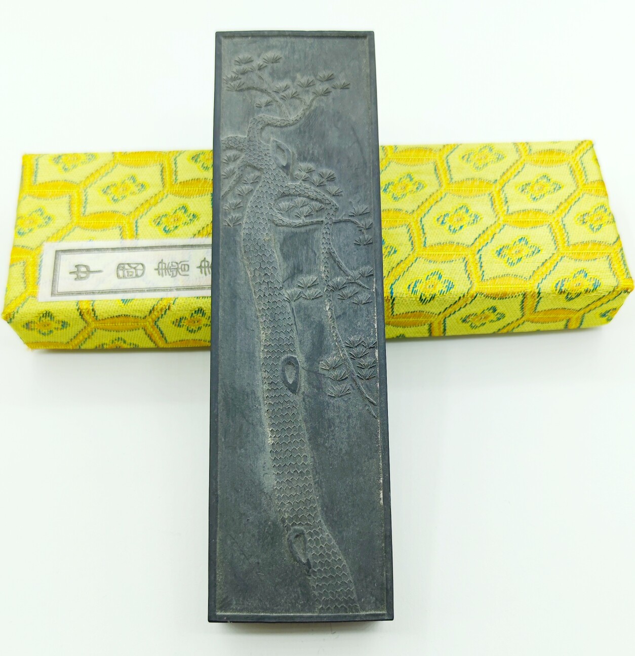 什么是南海轻胶松烟墨?适合收藏吗?-墨锭-淘宝百科网